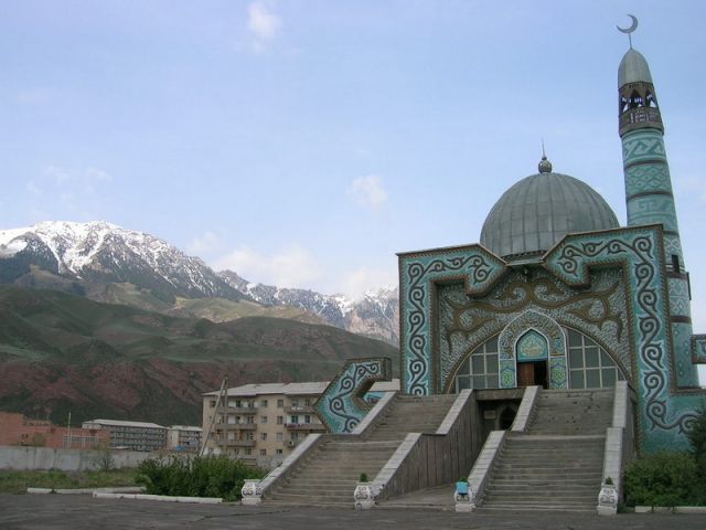 Kyrgyzstan Mosque.jpg